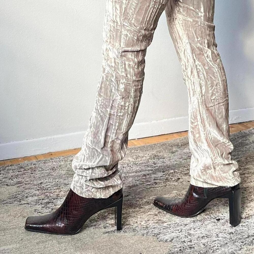 Deadstock 90s DKNY cream velvet pants - Picture 7 of 7